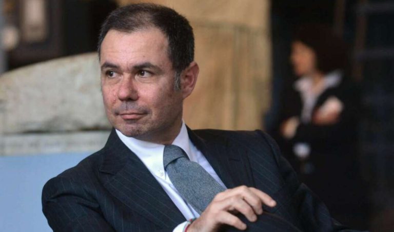 Napoli, Nicola Rao presenta il saggio “Il tempo delle chiavi. L’omicidio Ramelli e la stagione dell’intolleranza”