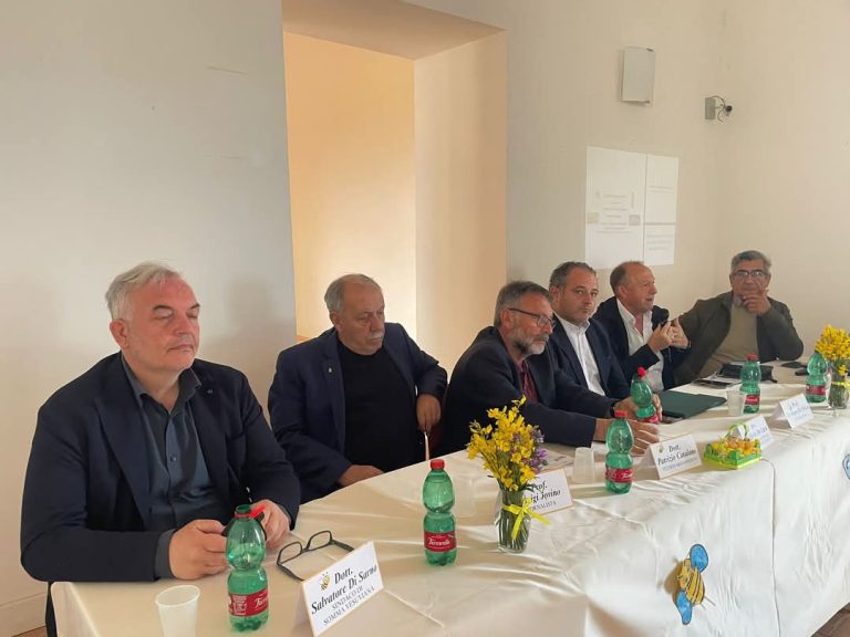 Somma lancia battaglia contro estinzione delle api