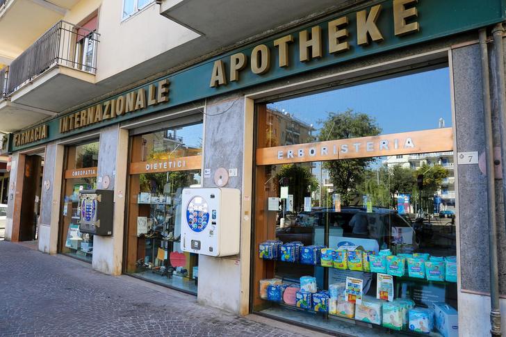 Furto in farmacia a Pomigliano d’Arco: la vigilanza interviene tempestivamente