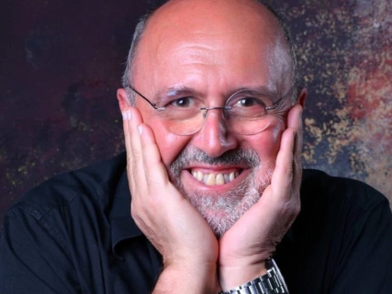 Nola, Amedeo Colella presenta il libro “Napoli due volte al dì”