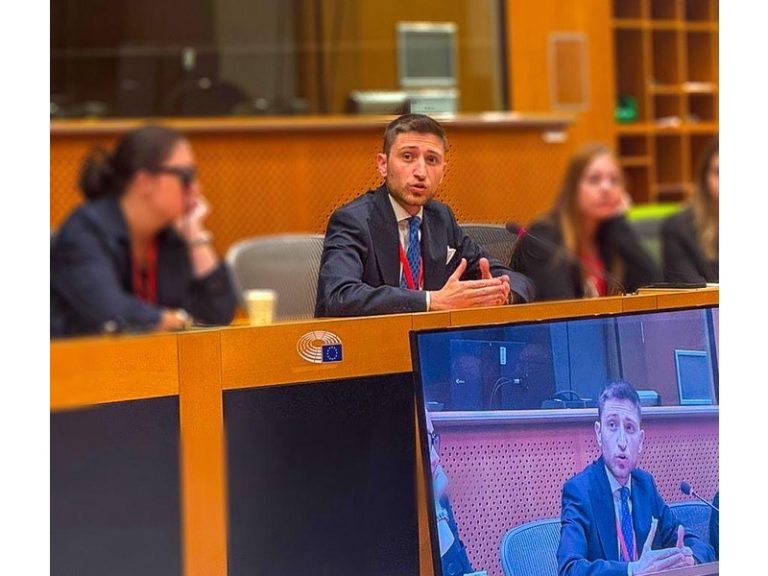 Appalti e città sostenibili: Casamarciano in prima linea al Parlamento UE