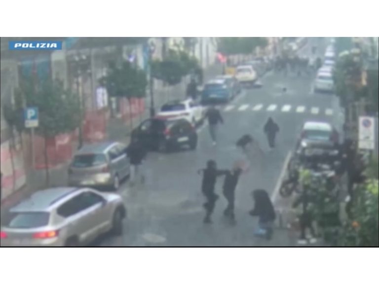 Botte tra ultras della stessa squadra: 22 ordinanze