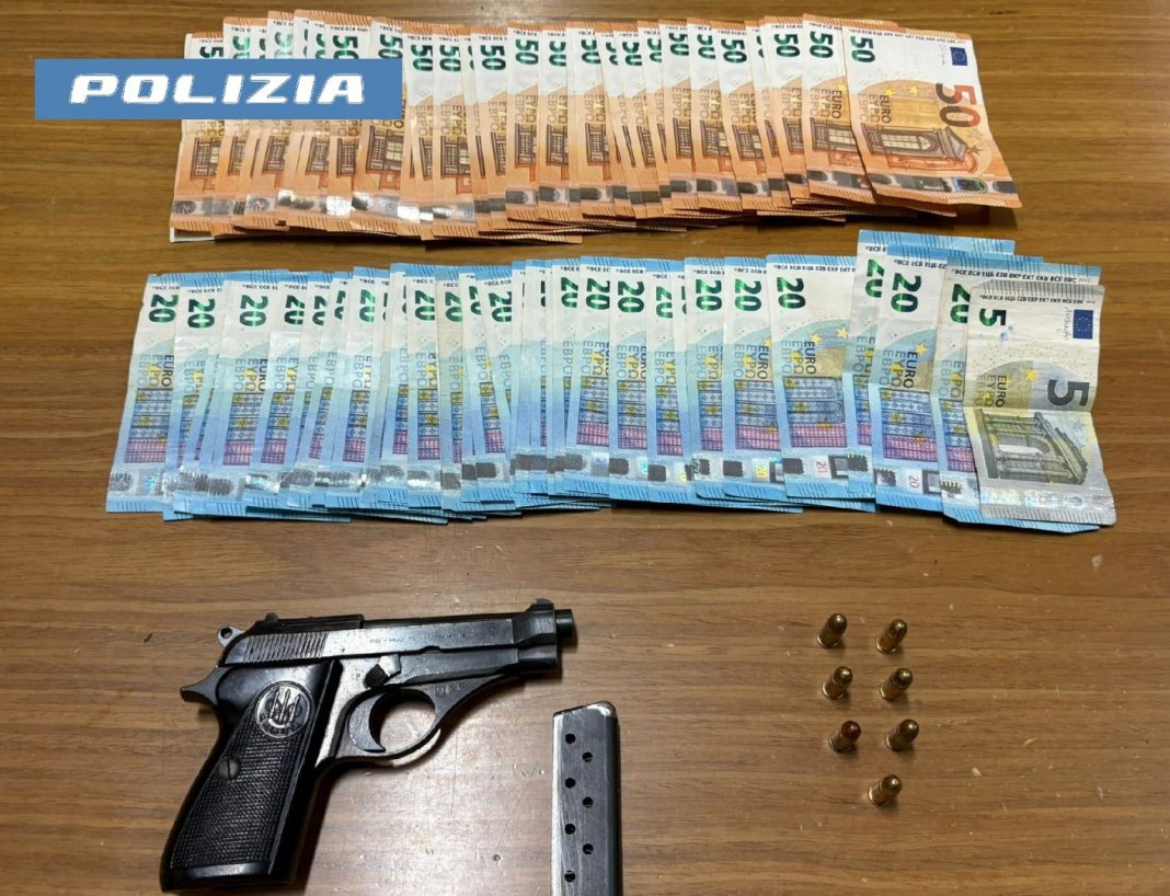 Corteo di moto e armi, due di Brusciano fermati con soldi e pistola carica