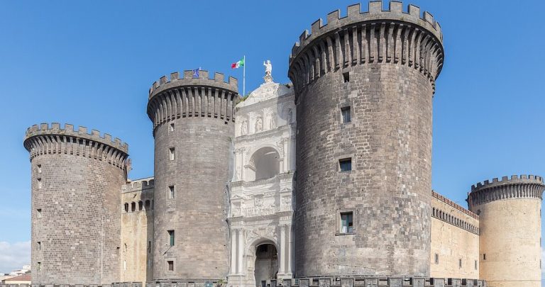 Napoli, “Il Castello e la Capitale – Tasselli per un racconto della città”