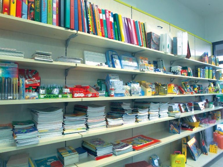 Caro scuola 2025, anche l’istruzione sembra essere un lusso