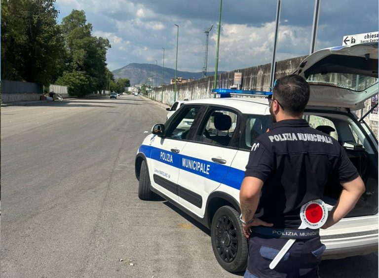 Marigliano, stretta della Polizia Locale: 5 patenti ritirate in una settimana