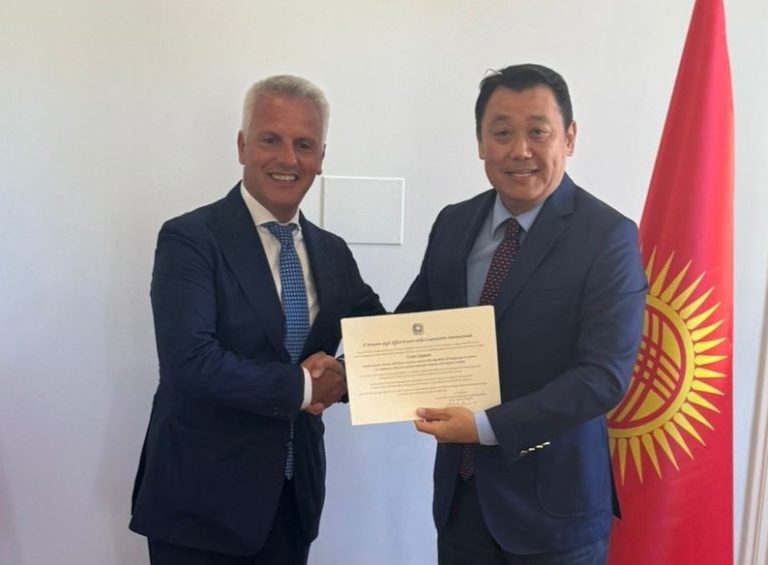 L’ex sindaco di Ottaviano console onorario del Kirghizistan