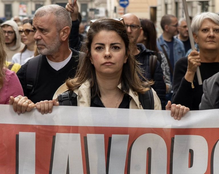 Jabil/TMA, sospeso rappresentante USB. Auriemma (M5S): “Repressione sindacale inaccettabil