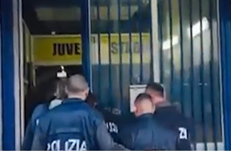 Juve Stabia in amministrazione controllata: clan inflitrati in biglietti, tifo e catering