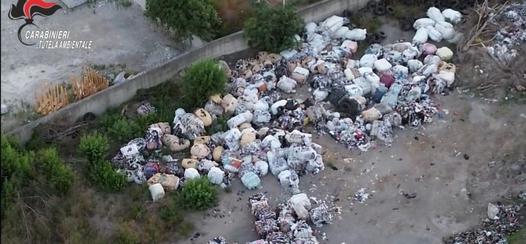 Operazione dei Carabinieri: sequestrata discarica abusiva di rifiuti speciali a San Gennaro Vesuviano