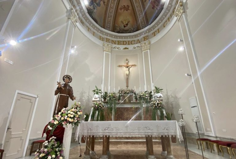 Pomigliano d’Arco, la comunità parrocchiale San Francesco d’Assisi in lutto per la piccola Carla