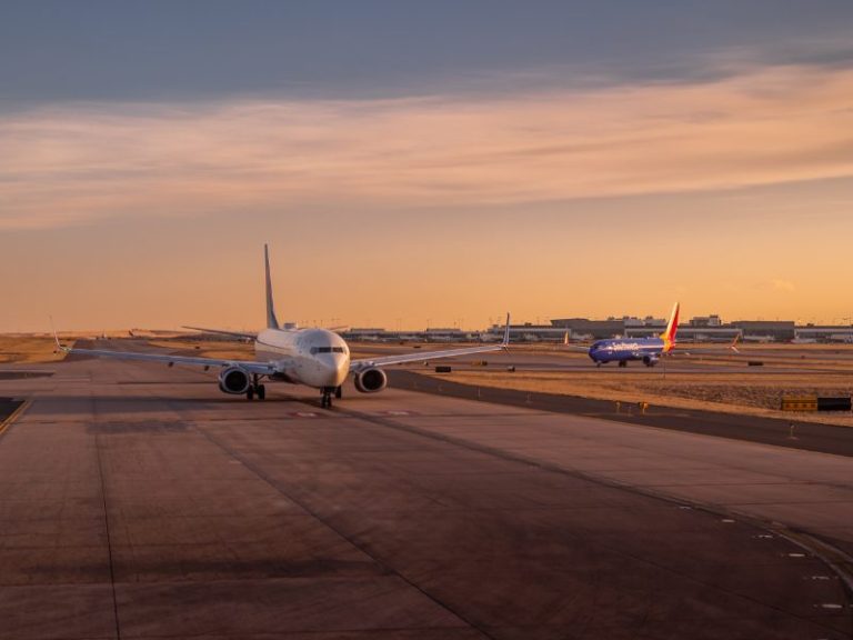 Airbus blocca 6 mila aerei: rischio stop per migliaia di voli
