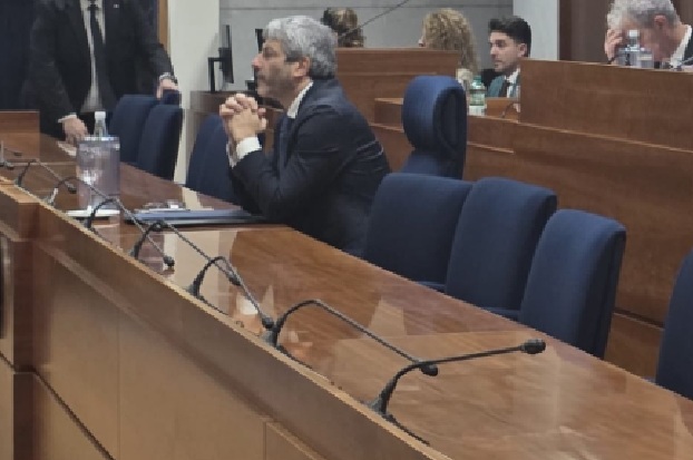 Fico al primo Consiglio senza giunta e con Manfredi presidente