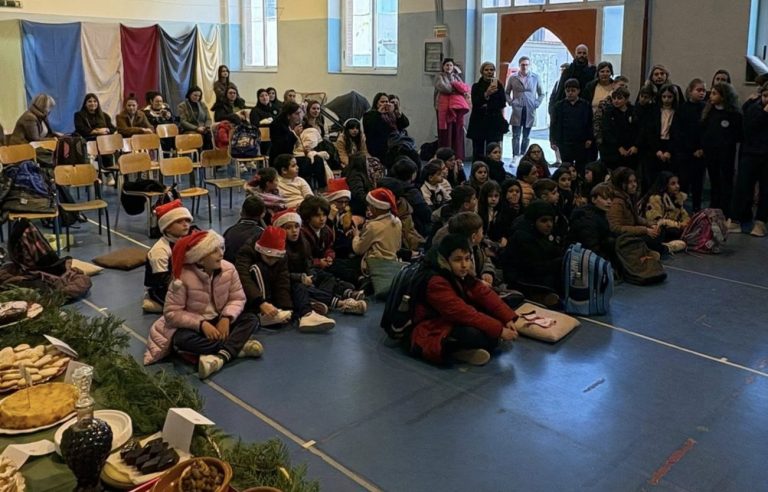I ragazzi dell’I.C. “Piero Angela” e le mamme celebrano un mito del Natale: il fascino dei dolci