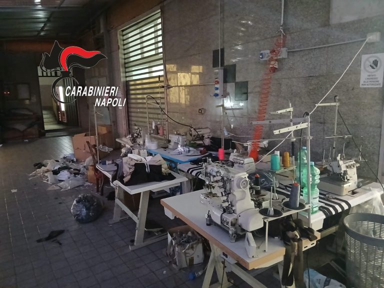San Gennaro Vesuviano, 76 operai in una fabbrica illegale: 11 persone nei guai