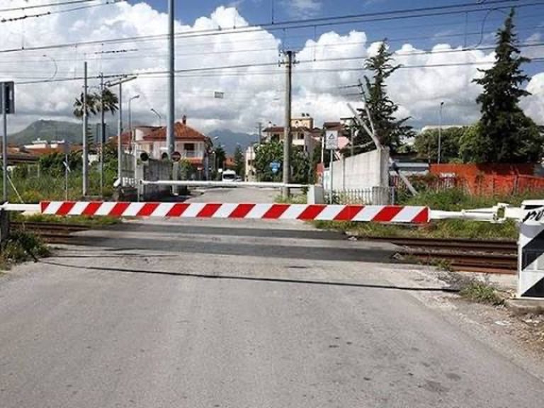 Furto alla cabina ferroviaria a Marigliano