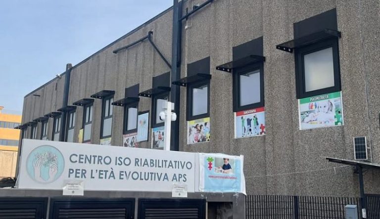 Pomigliano, ladri acrobati svaligiano il Centro Isoriabilitativo APS: rubati computer e soldi