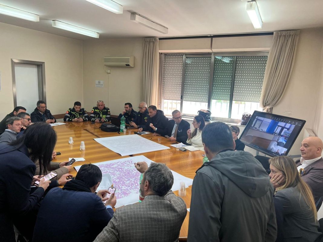 Casoria, crollo palazzo, il Sindaco: “nostro primo obiettivo proteggere le persone e riportare sicurezza”