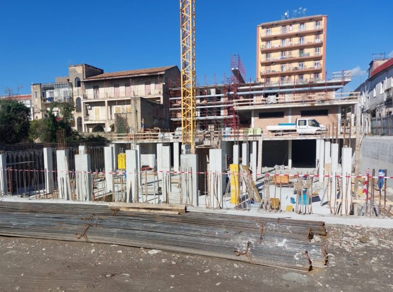 Controlli su cantiere edile a Marigliano, scatta sequestro