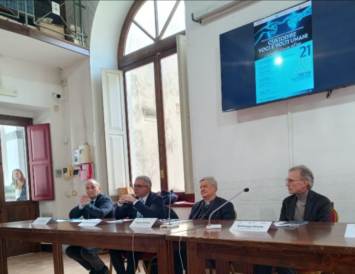 Acerra, “Custodire Voci e Volti Umani”: un dibattito sull’informazione al servizio dell’uomo