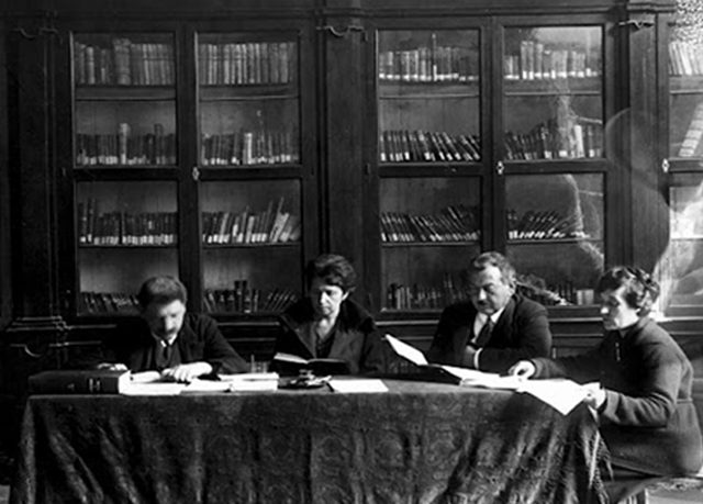 Somma, il Primo Circolo Arfe’ e il Liceo Torricelli insieme per il convegno “Biblioteca Silenziosa”