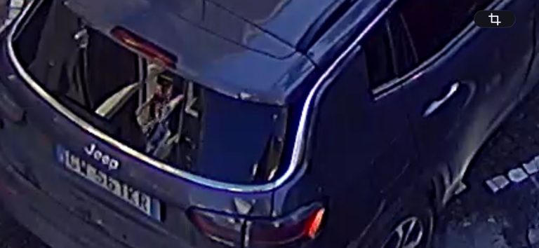 Nola, furto d’auto in pieno giorno ripreso dalle telecamere