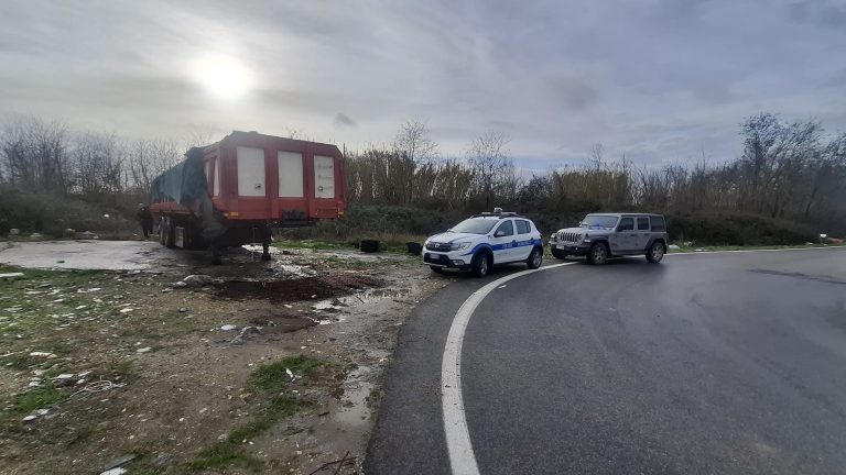 Operazione interforze nel Vesuviano, 15 nei guai per trasporto illegale di rifiuti