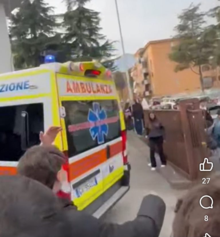 Allarme cattivi odori nei plessi del Liceo Torricelli: studenti segnalano malori, genitori chiedono chiarimenti