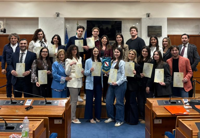 San Gennaro Vesuviano, si conclude “Res Publica”: tre giovani si aggiudicano un viaggio al Parlamento Europeo di Bruxelles