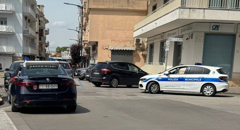 Lite tra automobilisti finisce a martellate: inseguimento nel traffico di Pomigliano