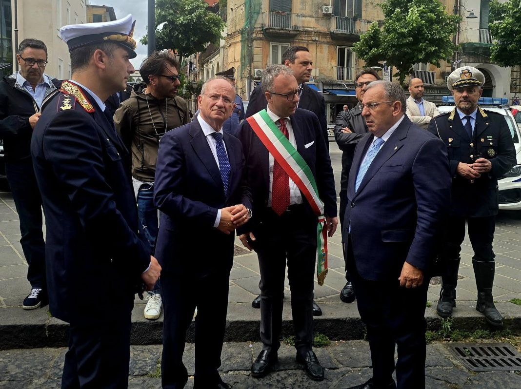 Terra dei Fuochi, a Casoria vertice della Prefettura. Bene: “Modello coi territori dal confronto”