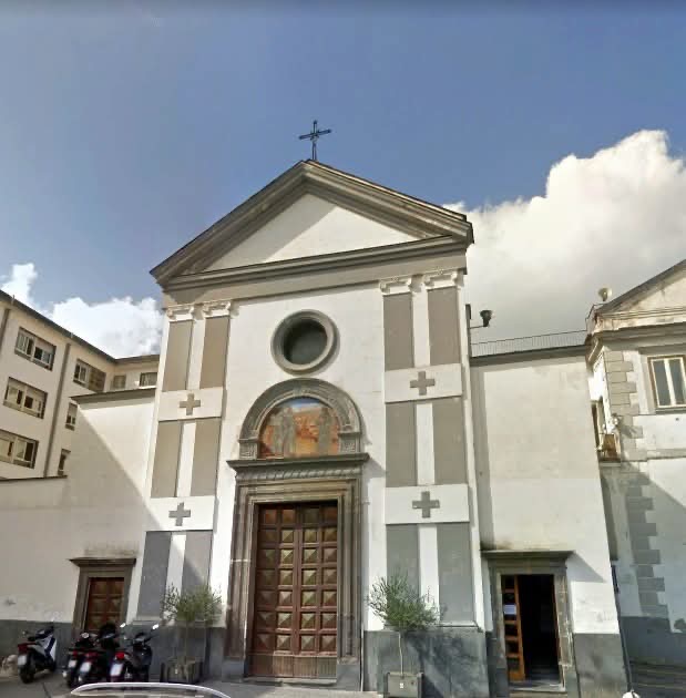 Furto sacrilego a Sant’Anastasia: rubato reliquiario dalla chiesa di Sant’Antonio