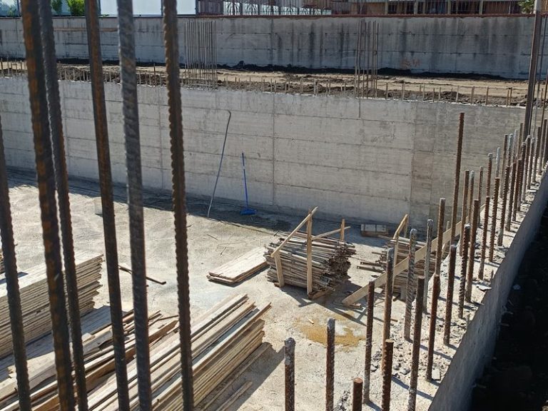 Volla, continuano i lavori nonostante la sospensione, cantiere sequestrato