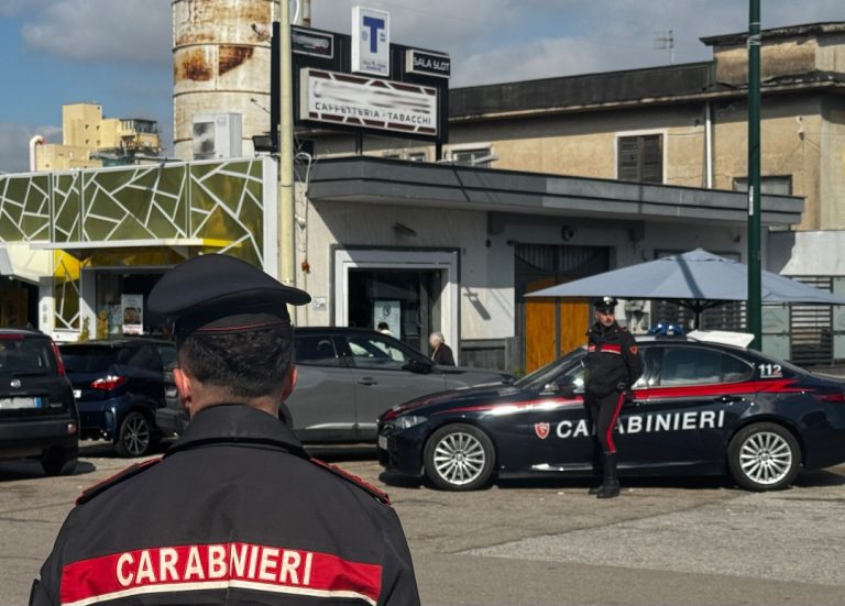 Pistola ceduta dopo delitto e conflitto a fuoco, 2 arresti dopo omicidio Ascione