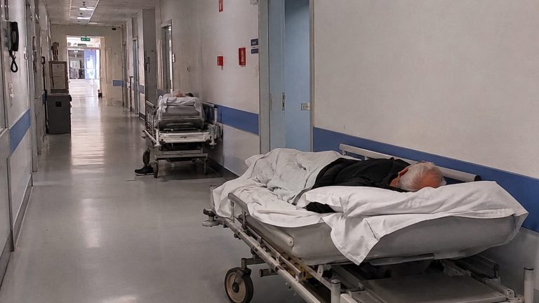 Sanità campana, Librandi: «non servono eroi, servono condizioni di lavoro migliori»