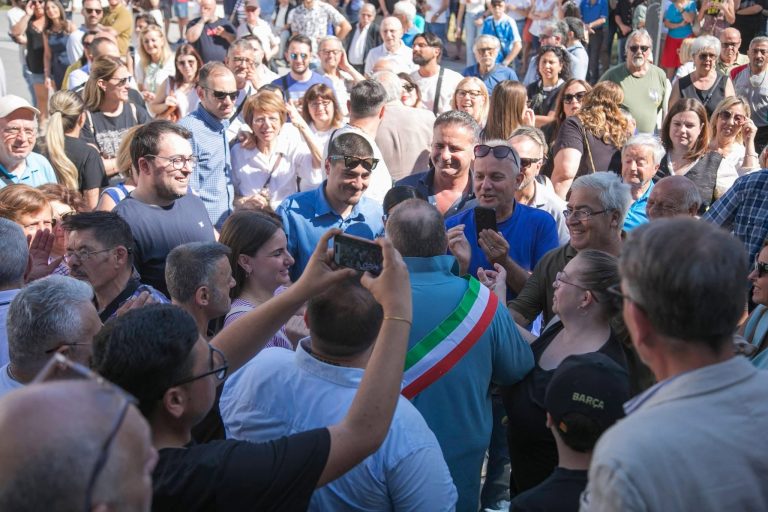 Casalnuovo, Nappi cerca appoggi per l’anatra zoppa: nuovi equilibri dopo il ribaltone
