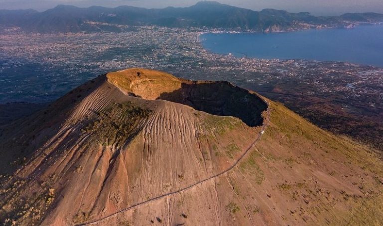 Il Parco Vesuvio compie 31 anni. IL Presidente: “Raggiunti traguardi importanti ma altre sfide ci attendono”