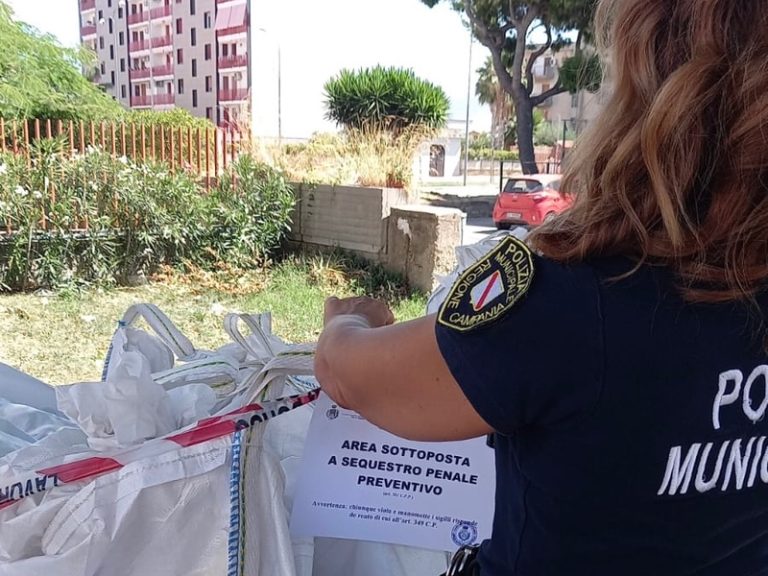Brusciano, nuova operazione delle autorità: sequestrati big bag di rifiuti speciali