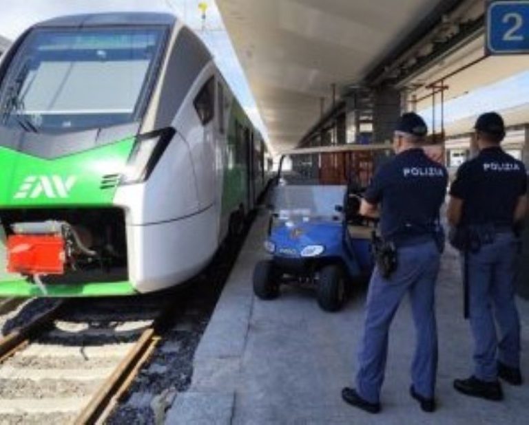 Agenti di scorta sui treni della Circumvesuviana