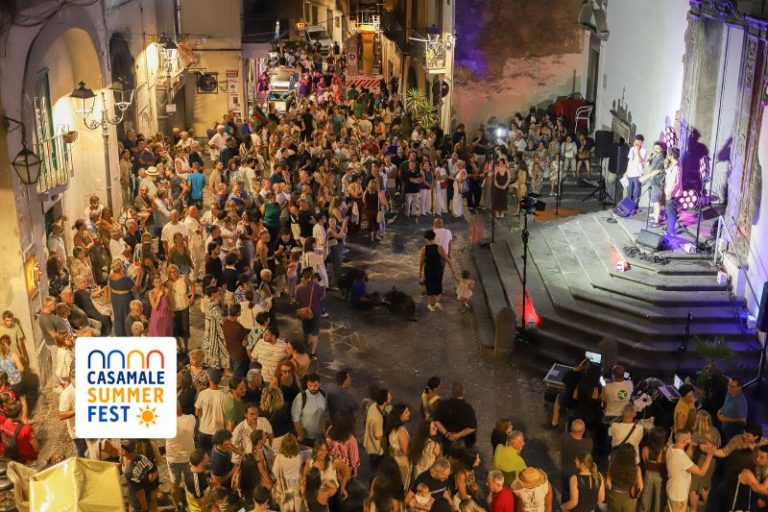 Somma, dal  Casamale Summer Fest un contributo per il borgo con il progetto “Porta dopo Porta”