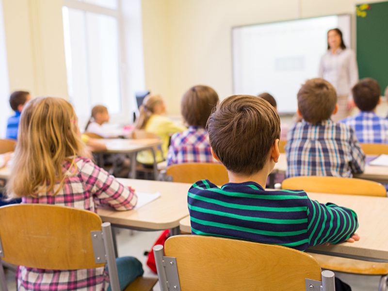 Bambino autistico picchiato a scuola da un operatore